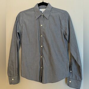Brooks Brothers cotton button down shirt. Size 6. Excellent condition.